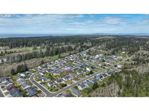348 SW Kalmia Avenue Warrenton OR 97146