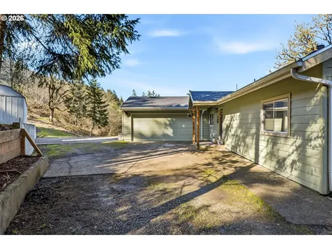 19515 NE Deach Road Yamhill OR 97148