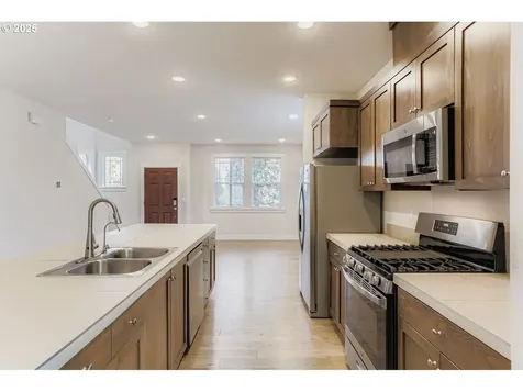 7454 NW Lauren Avenue Portland OR 97229