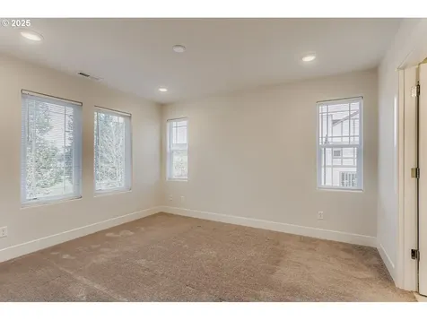 7454 NW Lauren Avenue Portland OR 97229