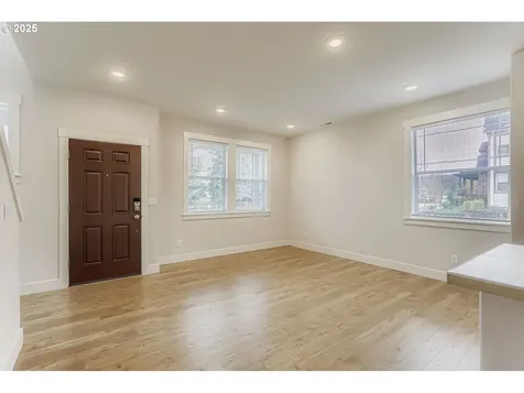 7454 NW Lauren Avenue Portland OR 97229