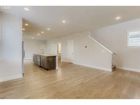 7454 NW Lauren Avenue Portland OR 97229