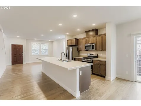 7454 NW Lauren Avenue Portland OR 97229
