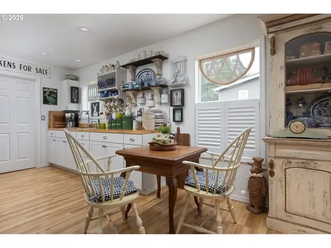 864 N Deerlane Loop Otis OR 97368