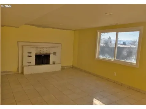 1380 Detroit Street Elgin OR 97827