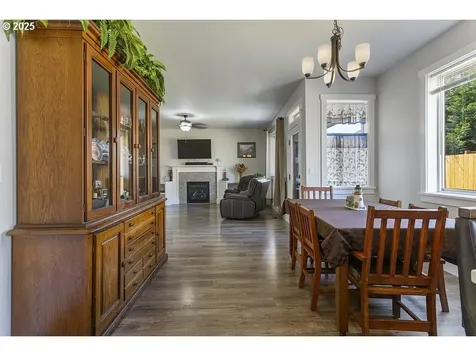 989 SE Pineview Court Estacada OR 97023