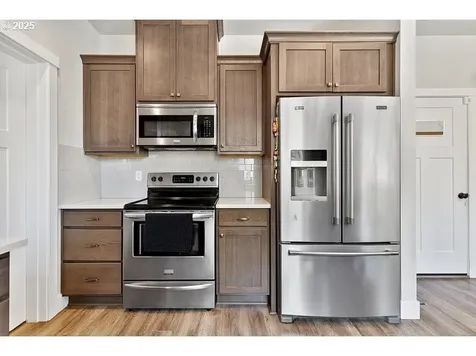 989 SE Pineview Court Estacada OR 97023