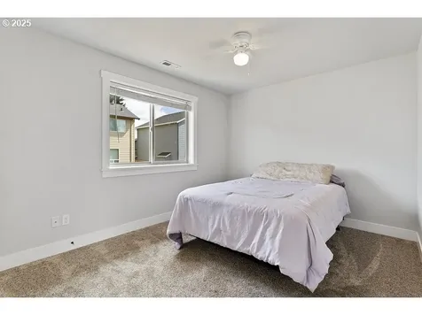 989 SE Pineview Court Estacada OR 97023