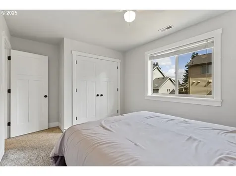 989 SE Pineview Court Estacada OR 97023