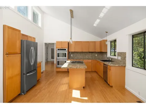 5844 SW Ralston Drive Portland OR 97239