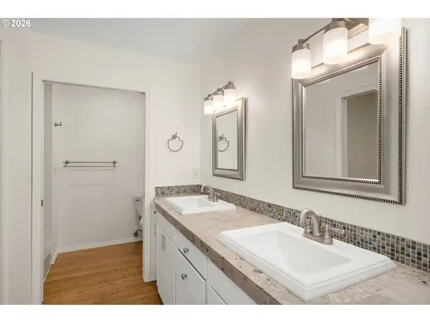 5844 SW Ralston Drive Portland OR 97239