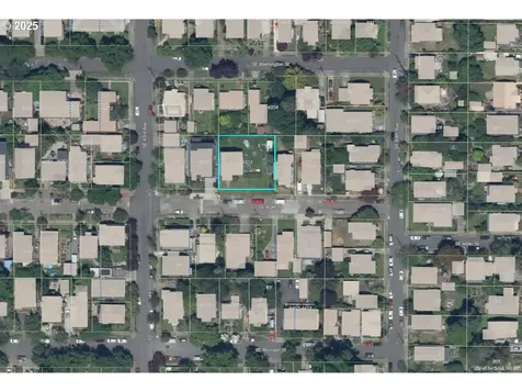 4323 SE Alder Street Portland OR 97215