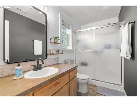 5797 SE 18th Court Gresham OR 97080