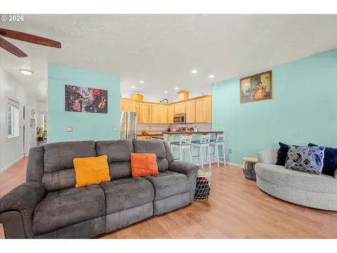 5797 SE 18th Court Gresham OR 97080