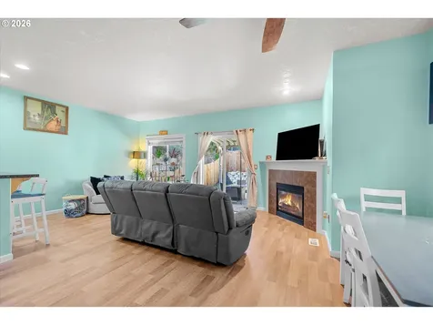 5797 SE 18th Court Gresham OR 97080