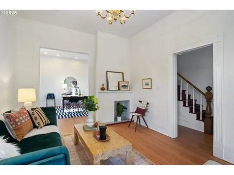 4029 SE Taylor Street Portland OR 97214