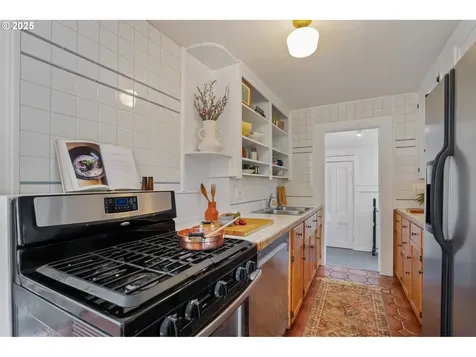 4029 SE Taylor Street Portland OR 97214