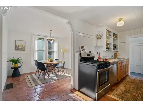 4029 SE Taylor Street Portland OR 97214