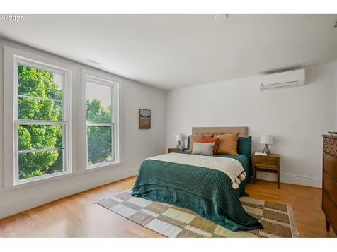 4029 SE Taylor Street Portland OR 97214