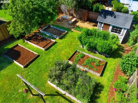 4029 SE Taylor Street Portland OR 97214