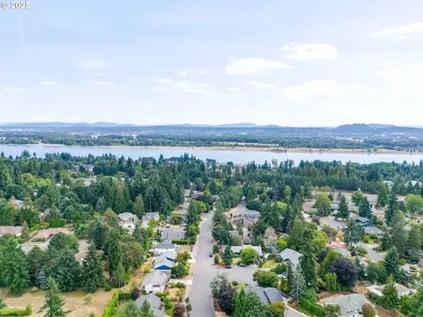 2614 SE 138th Avenue Vancouver WA 98683