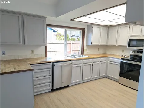 2008 NE 155th Street Vancouver WA 98686