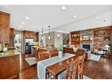 3306 NW 103rd Street Vancouver WA 98685