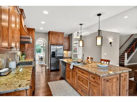 3306 NW 103rd Street Vancouver WA 98685