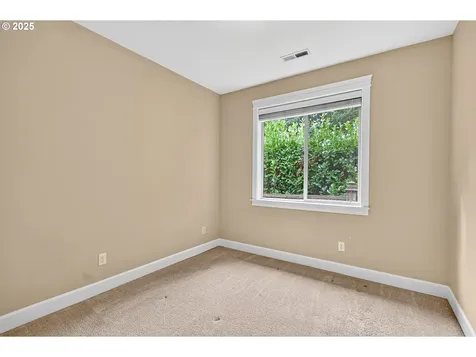 3306 NW 103rd Street Vancouver WA 98685