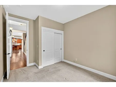 3306 NW 103rd Street Vancouver WA 98685