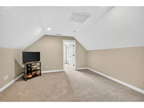 3306 NW 103rd Street Vancouver WA 98685