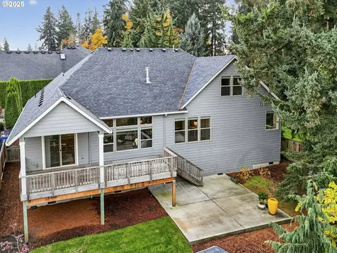 3306 NW 103rd Street Vancouver WA 98685