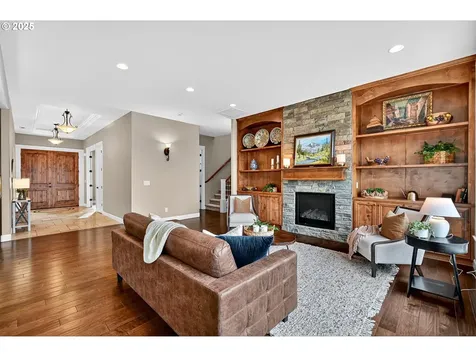 3306 NW 103rd Street Vancouver WA 98685
