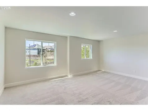 5802 NW Bannister Drive Portland OR 97229