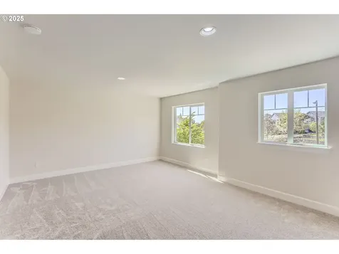 5802 NW Bannister Drive Portland OR 97229