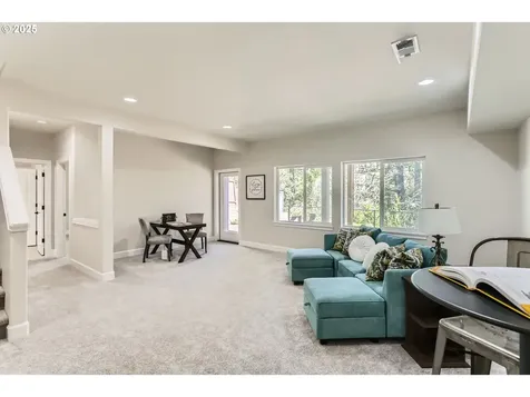 5802 NW Bannister Drive Portland OR 97229