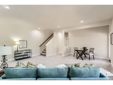 5802 NW Bannister Drive Portland OR 97229