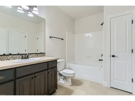 5802 NW Bannister Drive Portland OR 97229