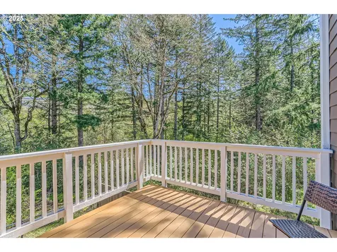 5802 NW Bannister Drive Portland OR 97229