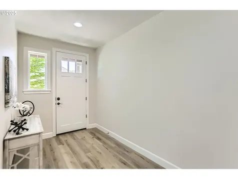 5802 NW Bannister Drive Portland OR 97229