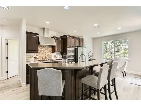 5802 NW Bannister Drive Portland OR 97229