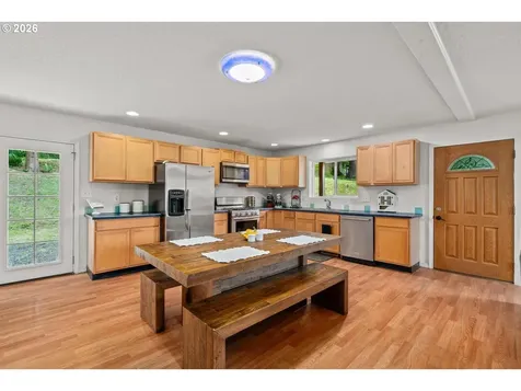 32171 Bishop Road Rainier OR 97048