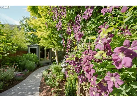 915 NE 36th Avenue Camas WA 98607