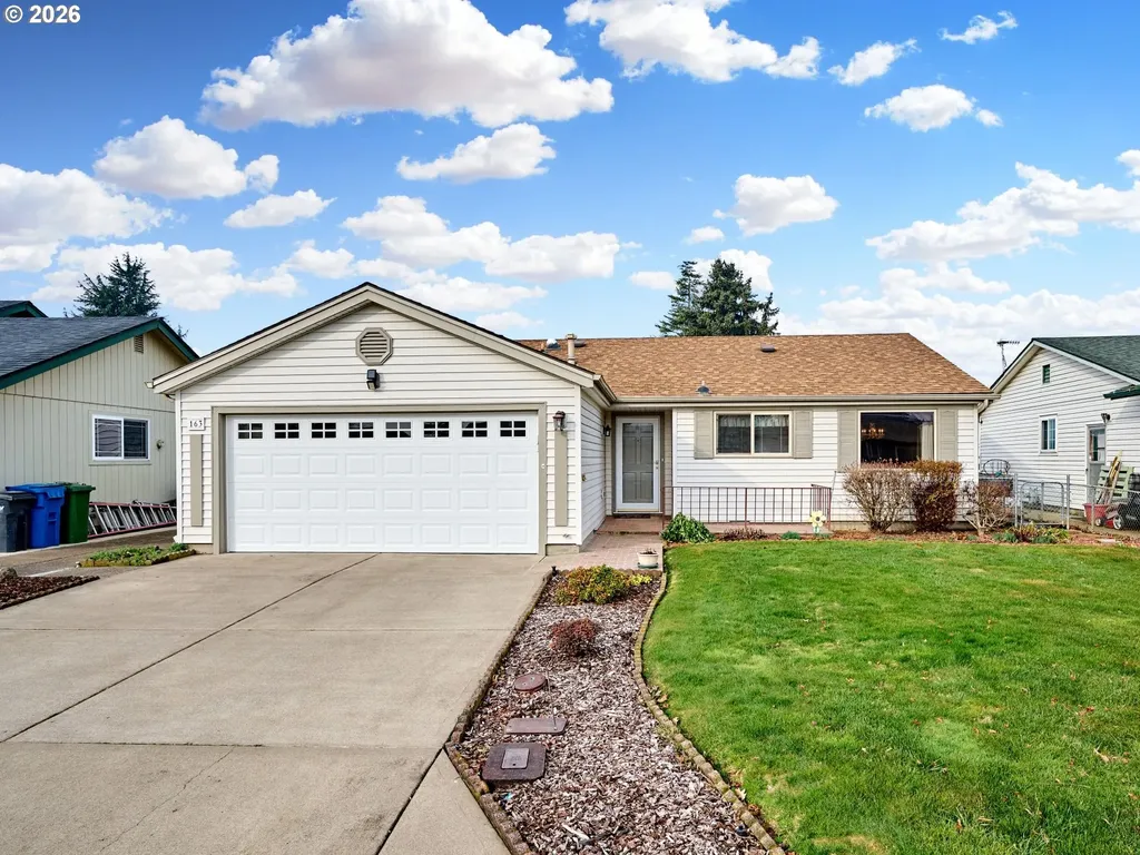 163 W Clackamas Circle Woodburn OR 97071