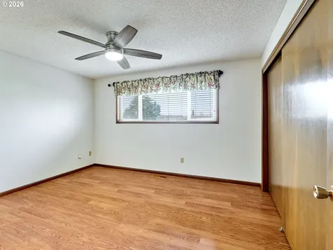 163 W Clackamas Circle Woodburn OR 97071