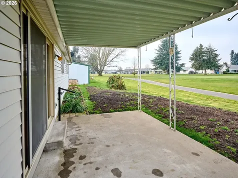 163 W Clackamas Circle Woodburn OR 97071
