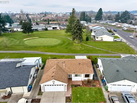 163 W Clackamas Circle Woodburn OR 97071