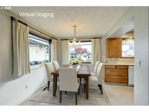 163 W Clackamas Circle Woodburn OR 97071