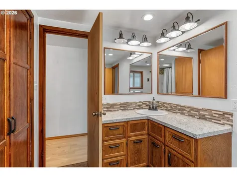 1812 Metzger Road Carson WA 98610