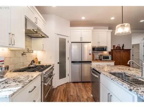 625 NE Cummins Street Roseburg OR 97470